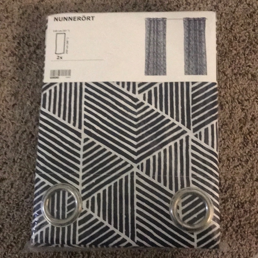 Nunnerort: IKEA curtain